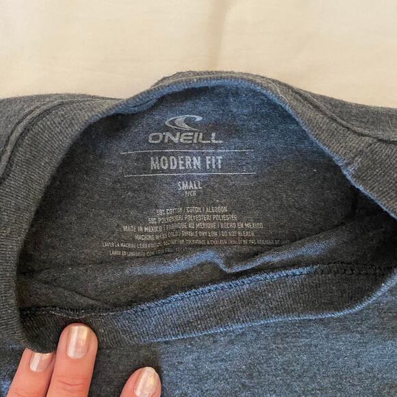 Oneill black and blue graphic - Picture 5 of 5